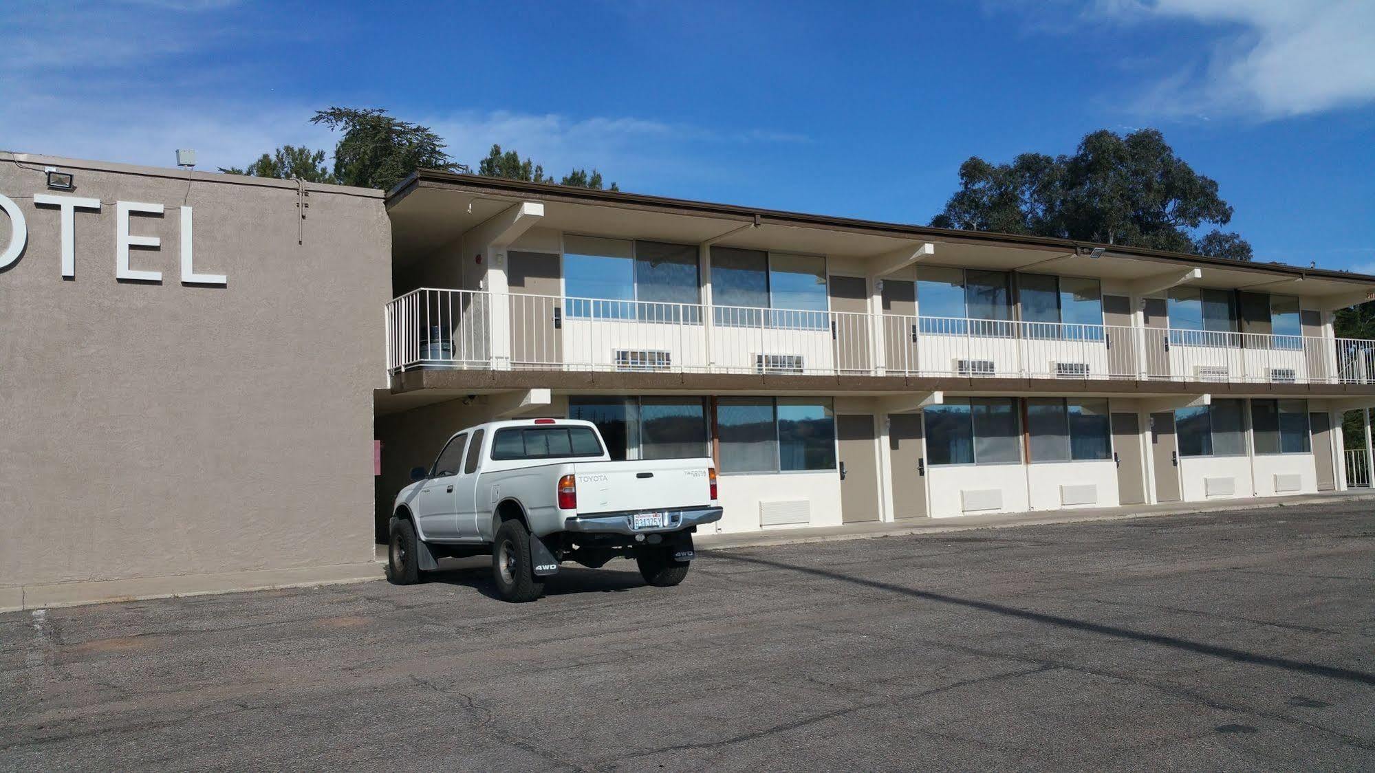 Mariposa Hotel Nogales Bagian luar foto