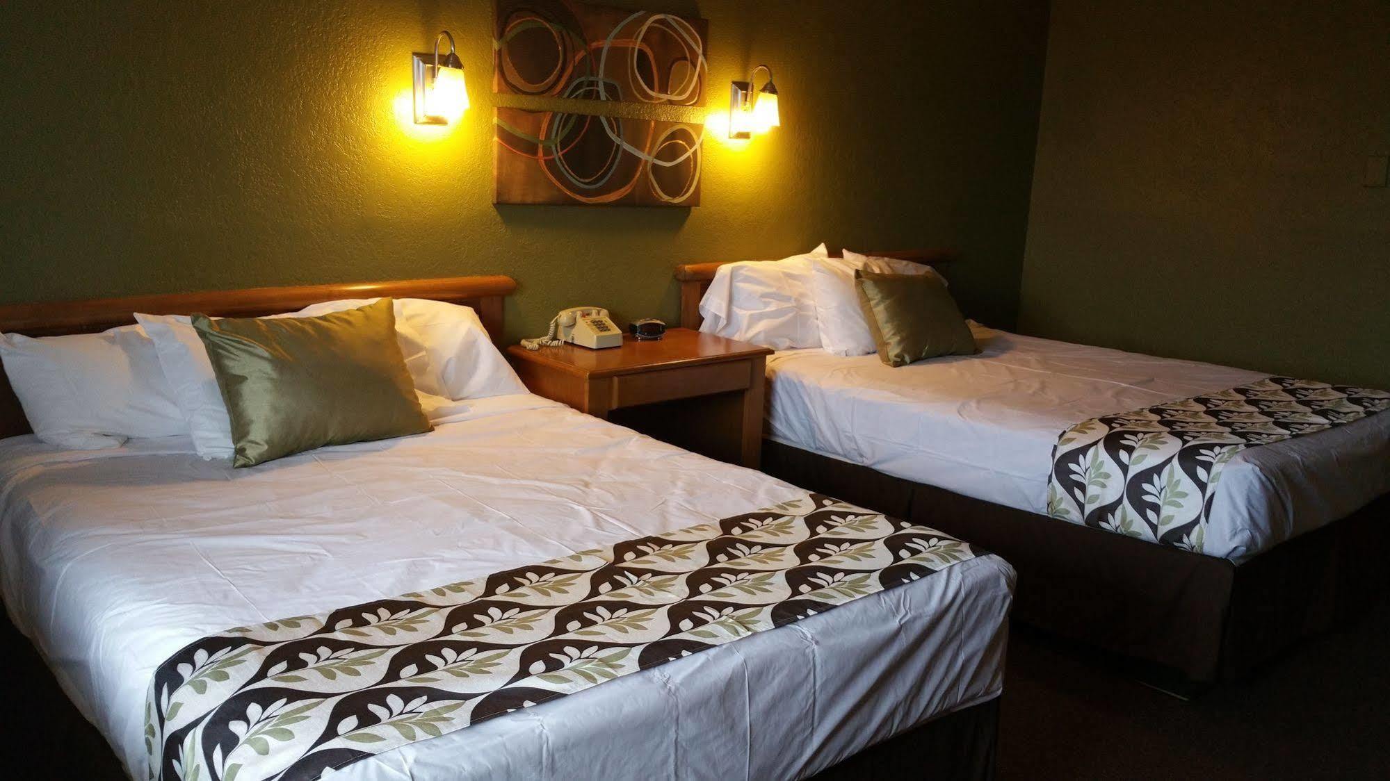 Mariposa Hotel Nogales Bagian luar foto