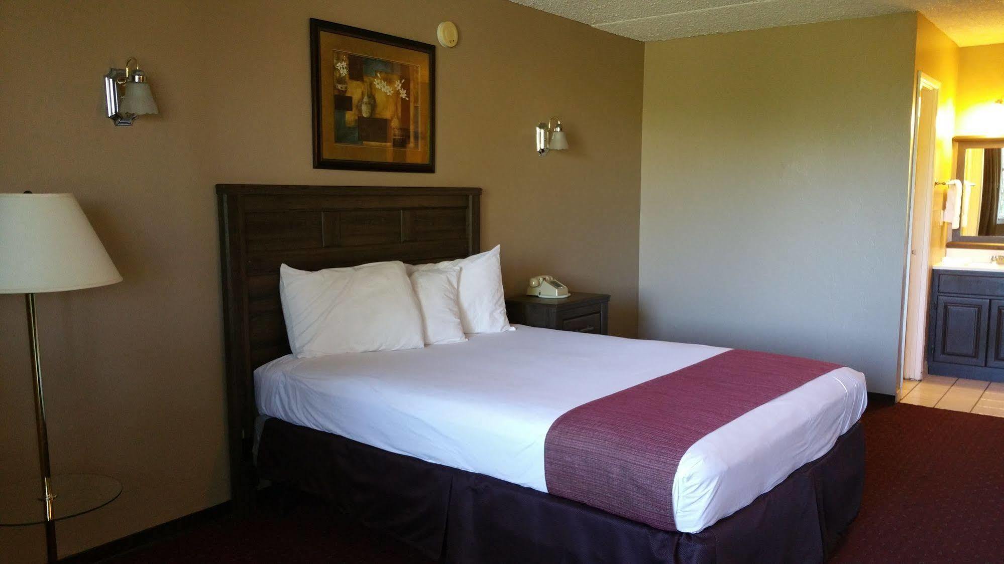 Mariposa Hotel Nogales Bagian luar foto